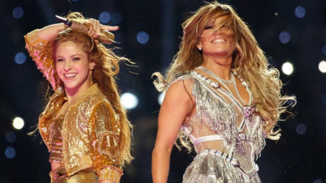 Shakira dan Jennifer Lopez di Super Bowl 2020.
