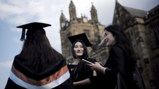 Wabah Corona Bikin Mahasiswa China Sulit Kuliah Lagi di Luar Negeri