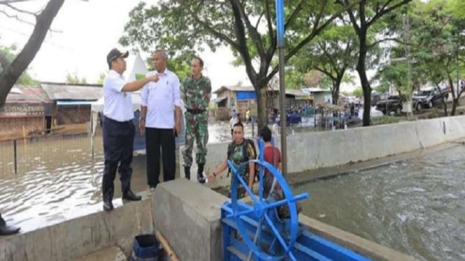 Pompa air Satelit digunakan untuk mengatasi banjir di Tangerang 