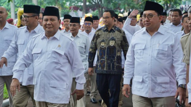 Ketua Umum Gerindra Prabowo Subianto dan Gubernur DKI Anies Baswedan