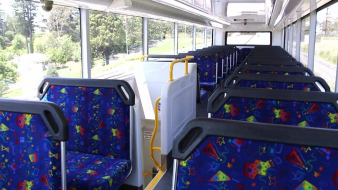 Kursi yang tidak terisi di bis-bis wisata banyak terlihat di Australia selama musim panas ini.