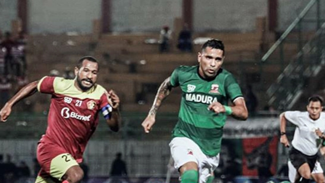 Pertandingan Madura United vs Persik Kediri