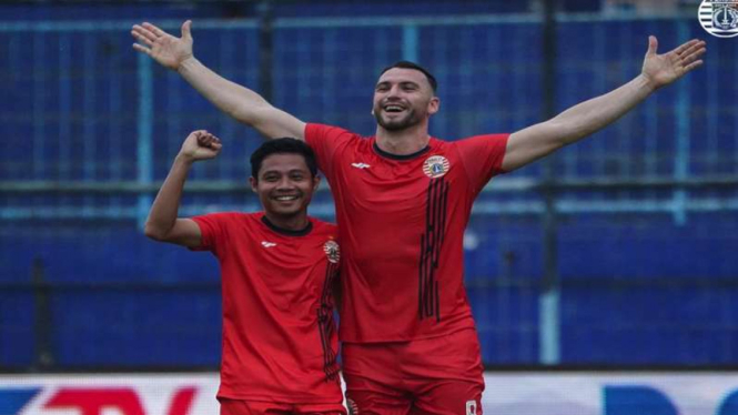 Dua bintang Persija, Evan Dimas dan Marco Simic