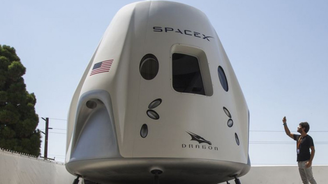 Kapsul Crew Dragon milik SpaceX.