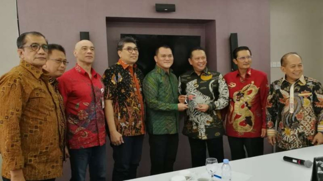 Ketua MPR RI 2019-2024, Bambang Soesatyo, saat mengunjungi redaksi tvOne 