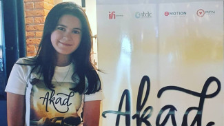 Elizabeth Christine Skinner, Dari Pemalu Sampai Jadi Wanita Genit