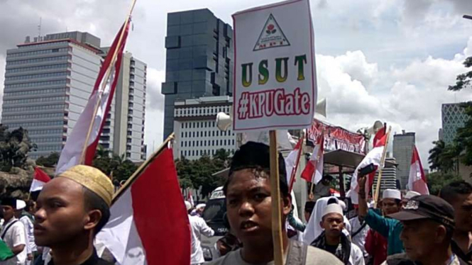 Aksi Persaudaraan Alumni 212 telah tiba di kawasan Patung Kuda, Jakarta.