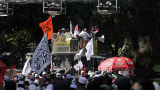 Survei: Yang Tak Suka 212 Pilih Ganjar, Prabowo, dan Ridwan Kamil