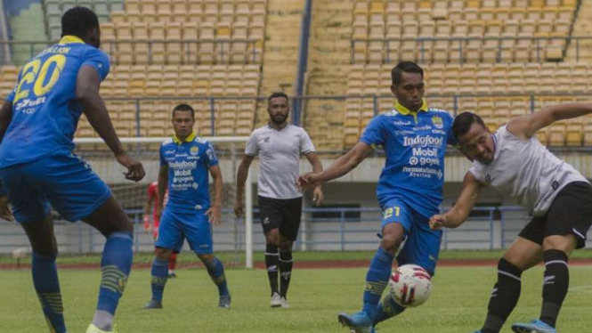 Duel Persib Bandung vs Persikabo 1973.