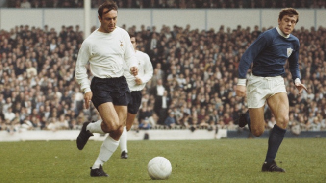 Mantan Striker Tottenham Hotspur, Jimmy Greaves (kiri)
