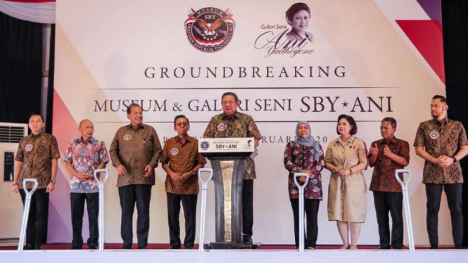 Peletakan batu pertama Museum dan Galeri Seni SBY-ANI di Kabupaten Pacitan, Jawa Timur, pada Sabtu, 22 Februari 2020.