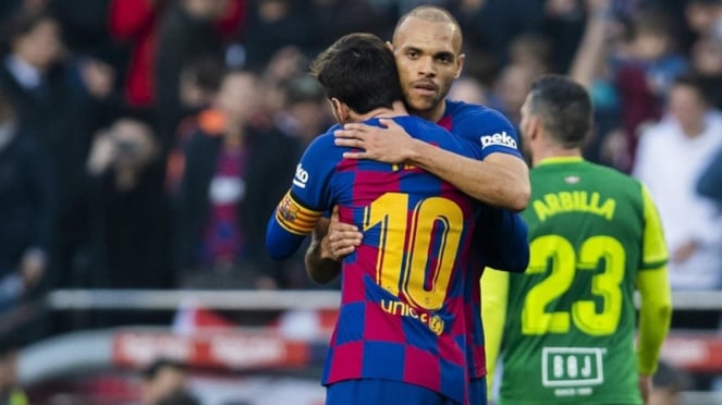 Striker Barcelona, Martin Braithwaite bersama Lionel Messi