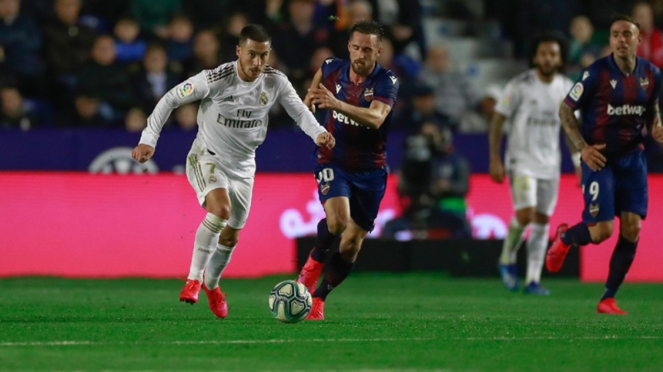 Gelandang Real Madrid, Eden Hazard saat melawan Levante