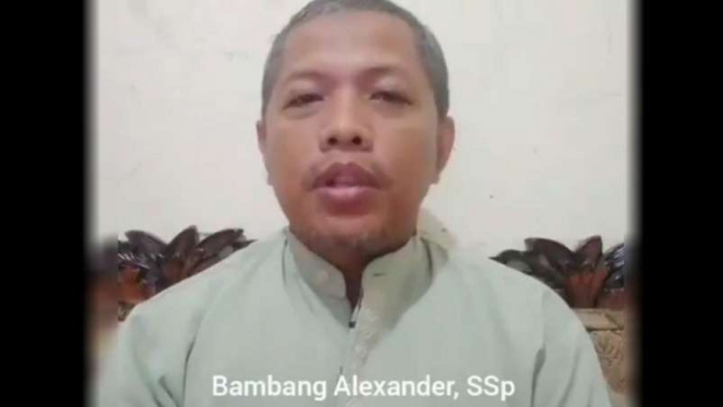 Bambang Alexander SSp (Sarjana Sperma).