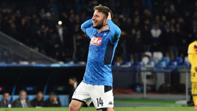 Gelandang Napoli, Dries Mertens cetak gol ke gawang Barcelona