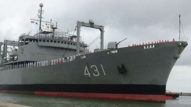 Kapal Perang Iran, IRIS Kharg-431 di Tanjung Priok.