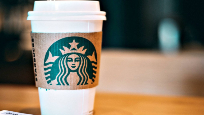Curhat Para Waralaba Dunia dari McD Hingga Starbucks yang "Terkena" Virus Corona. (FOTO: Unsplash/Kal Visuals)