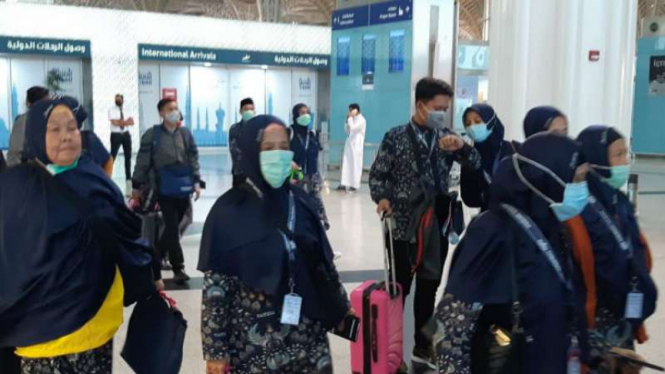 Jemaah umrah Indonesia mendarat di Arab Saudi