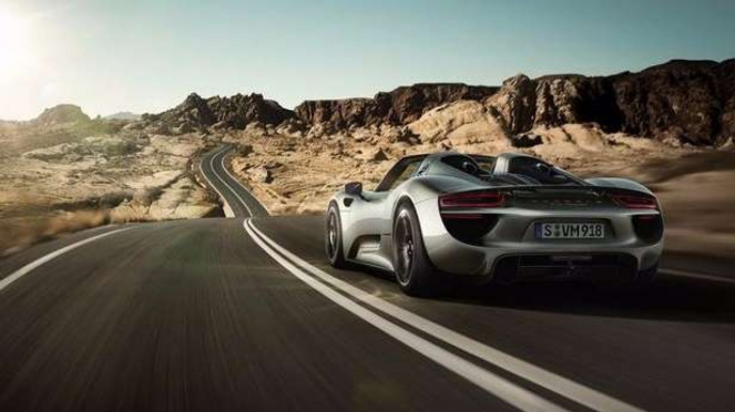 Porche 918 Spyder 2015.