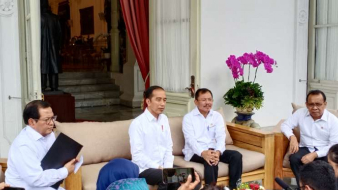 Jokowi umumkan dua orang WNI positif Corona