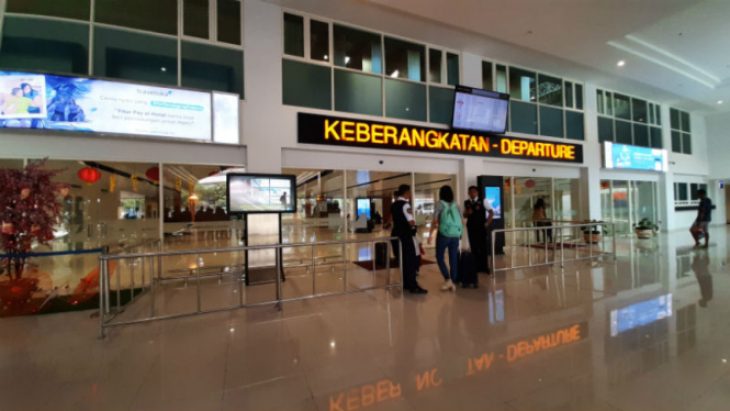 Penerbangan di Bandara Adi Soemarmo Solo ditutup akibat erupsi Merapi