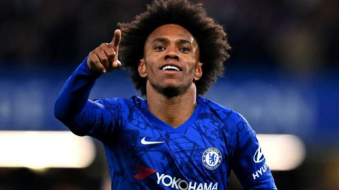 Winger Chelsea, Willian rayakan gol.