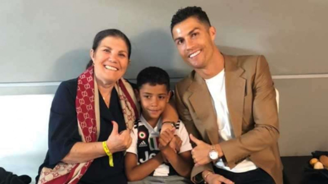 Cristiano Ronaldo bersama ibunya, Dolores Aviero 