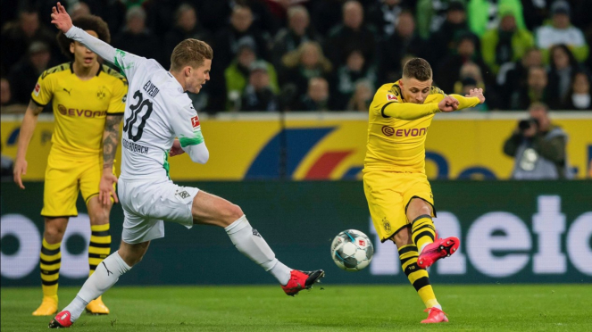 Pertandingan antara Moenchengladbach vs Dortmund di Bundesliga 2019/20