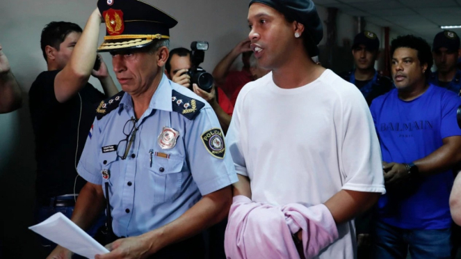 Ronaldinho ditangkap di Paraguay