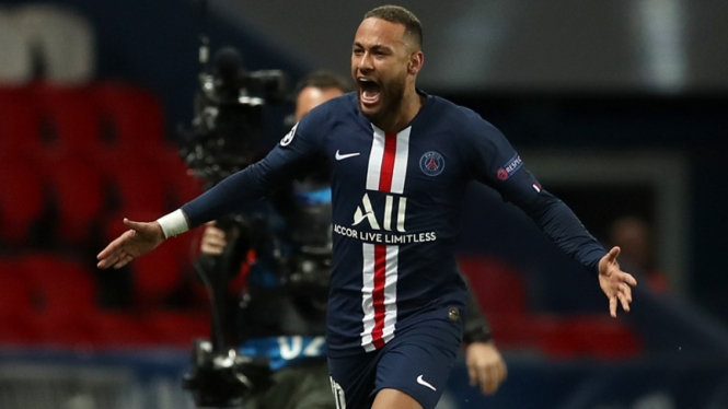 Striker Paris Saint-Germain, Neymar usai bobol gawang Borussia Dortmund