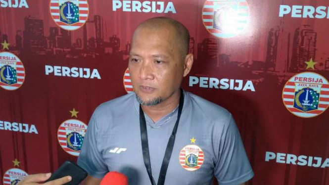 Asisten pelatih Persija Jakarta, Sudirman.