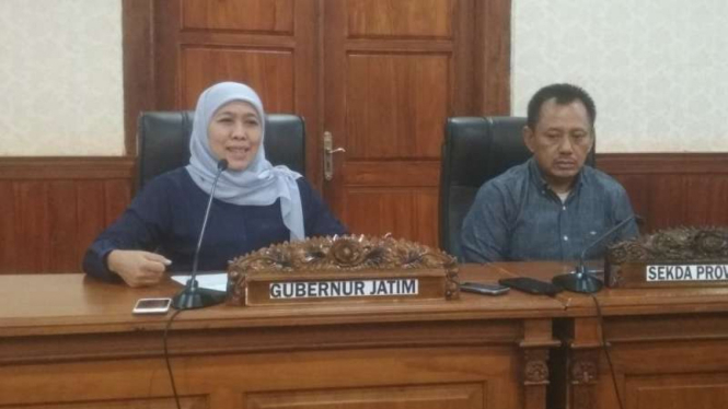 Gubernur Jawa Timur Khofifah Indar Parawansa di Gedung Negara Grahadi Surabaya, 