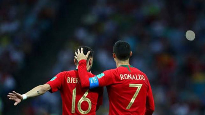 Bruno Fernandes dan Cristiano Ronaldo