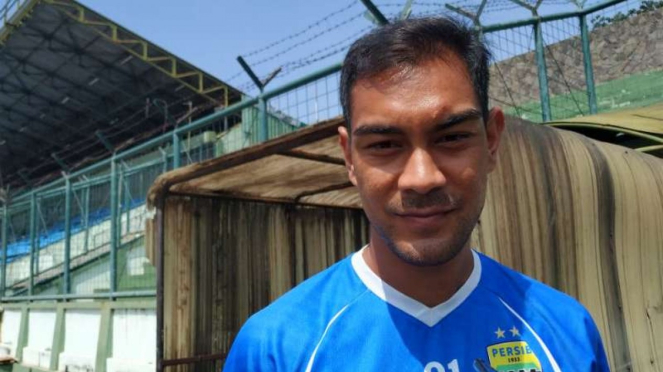 Gelandang Persib Bandung, Omid Nazari.