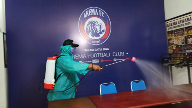 Kantor Arema FC Disterilisasi Disinfektan