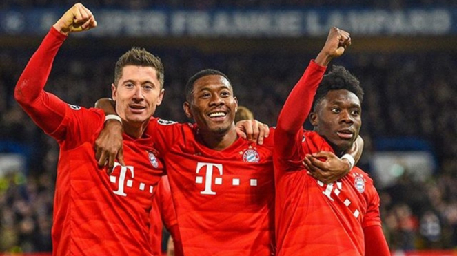 Bek Bayern Munich, David Alaba (tengah)