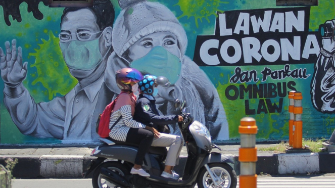 Mural Lawan Virus Corona