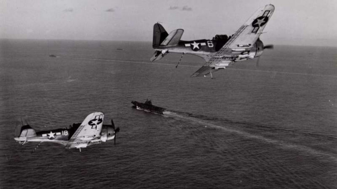 VIVA Militer: Pesawat Tempur AS, Douglas SBD Dauntless di Perang Pasifik