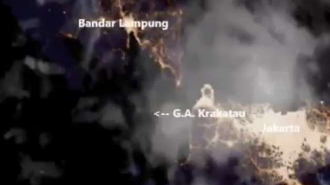 Gunung Krakatau meletus dari satelit LAPAN.