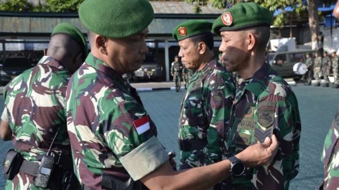 VIVA Militer: Danrem 172/PWY Kolonel Infanteri J Binsar Parluhutan Sianipar