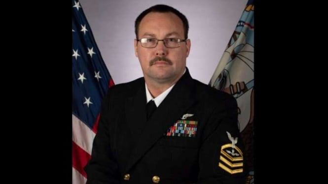 VIVA Militer: US Navy Chief Petty Officer, Charles Robert Thacker