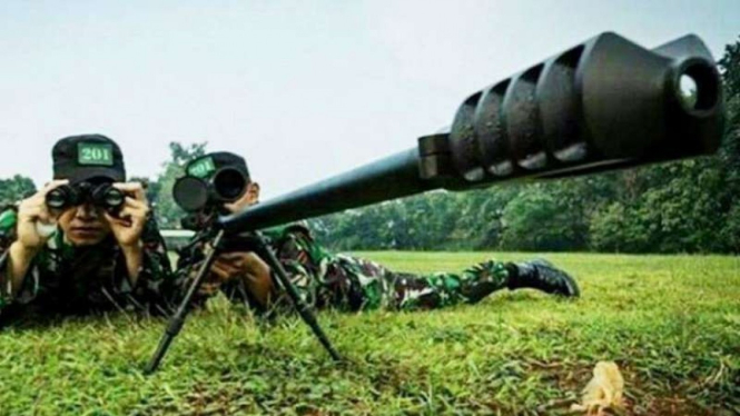 VIVA Militer: Senapan SPR-2 diuji oleh anggota TNI