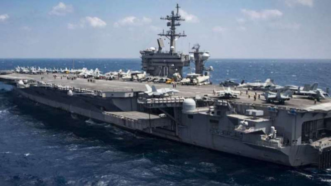 VIVA Militer: Kapal Induk Amerika Serikat (AS), USS Carl Vinson