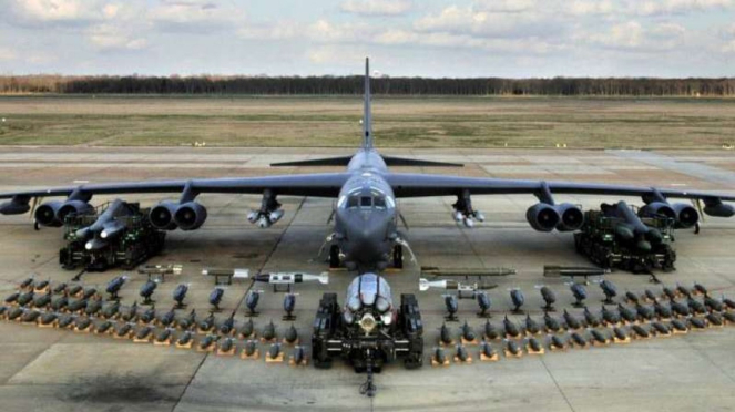 VIVA Militer: Pesawat Pembom Amerika Serikat (AS), B-52 Stratofortress