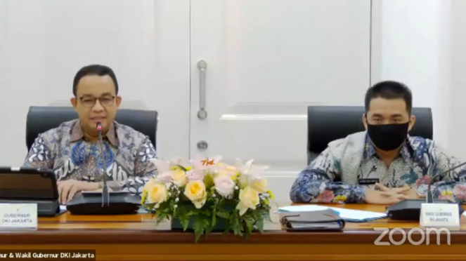 (kiri) Gubernur DKI Jakarta, Anies Baswedan. 