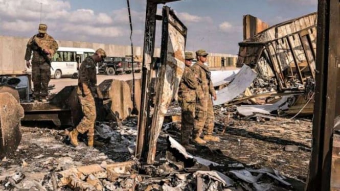 VIVA Militer: Pangkalan Udara Amerika Serikat (AS) Al Asad di Irak hancur