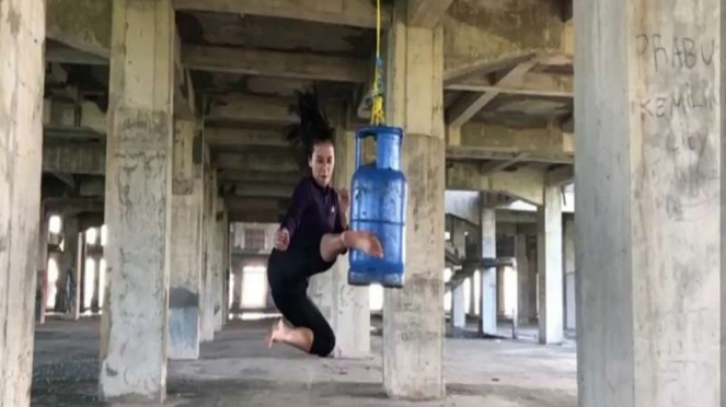 Pesilat wanita Indonesia, Chintya Candranaya