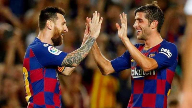 Lionel Messi dan Sergi Roberto
