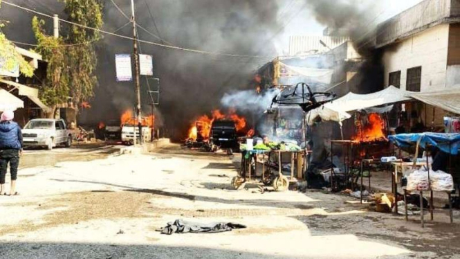 VIVA Militer: VIVA Militer: Ledakan mobil tangki bensin di Aleppo, Suriah