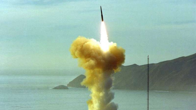 VIVA Militer: Peluru Kendali Nuklir Amerika Serikat (AS), LGM-30G Minuteman III